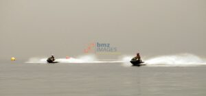 Sejumlah atlet memacu jetskinya pada Kejurnas Jetski 2013 yang digelar di Teluk Palu, Sulawesi Tengah, Senin (21/12/2013). Kejurnas Jetski putaran final yang diikuti puluhan atlit dari berbagai daerah itu berlagsung 21-22 Desember 2013 memperebutkan point tertinggi untuk meraih gelar juara nasional. bmzIMAGES/Basri Marzuki