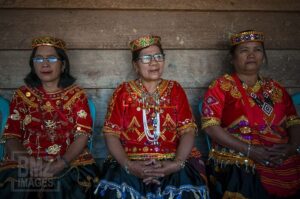Mereka inilah para tetua adat yang terus berkonsisten untuk mempertahankan tradisi peternakan ini. Baginya, tradisi selalu harus dijaga. bmzIMAGES/Basri Marzuki