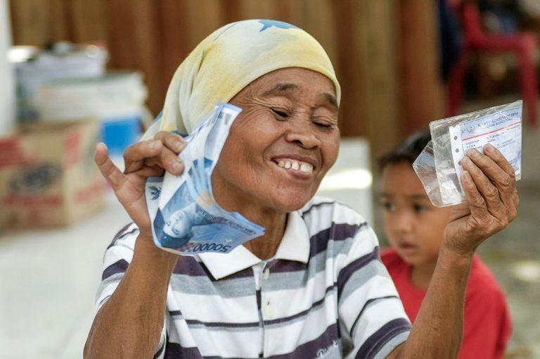 Penyaluran Bantuan Langsung Tunai