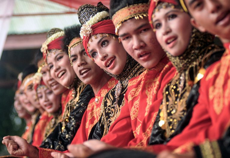 Tari Rapa’i Geleng